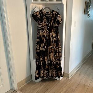 Maeve by Anthropology black and cream maxi dress size x small
